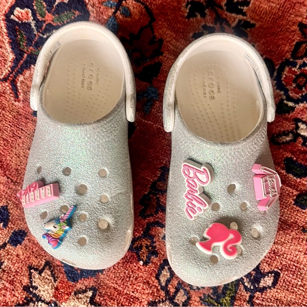 CROCS Little Kid 11 Silver Glitter Clogs with Barbie & Unicorn Charms